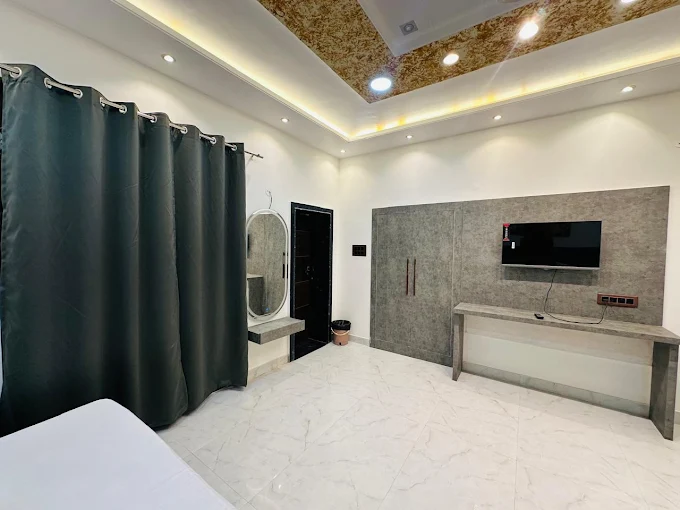 Bed Room